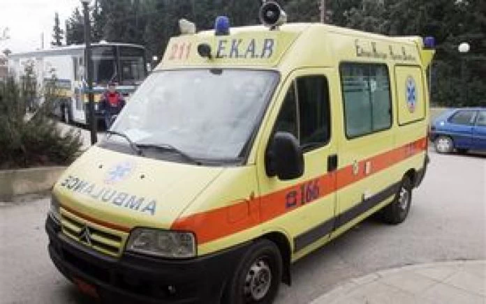 Σαντορίνη: Δύο άτομα έπεσαν σε γκρεμό – Ανασύρθηκαν τραυματισμένα